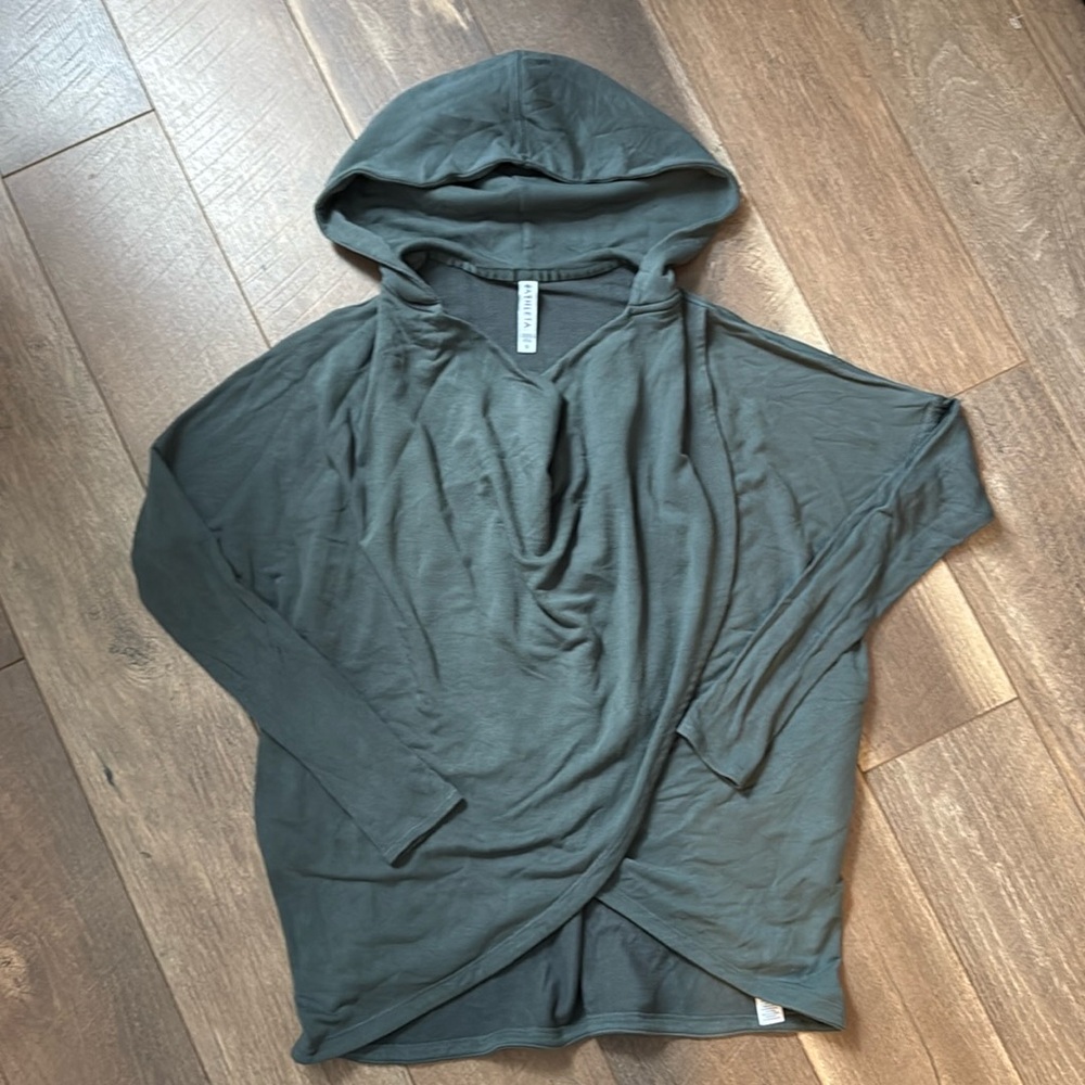 Athleta sweater